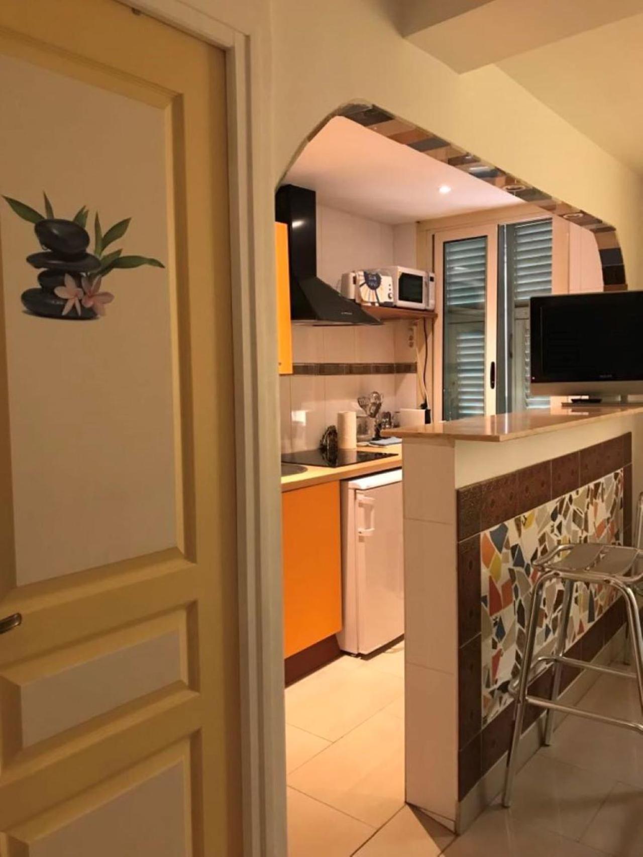 Summer Beach Studio, 4 Persons, Mobile Ac, Old Town Nice Exterior photo